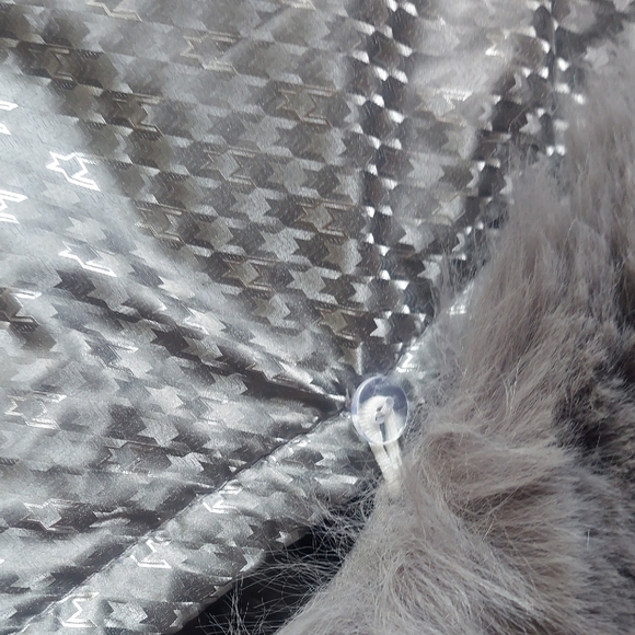 Yes Do Kid's Silver Puffer Type Jacket with Faux Fur Hood Sz 12 Y Fall Winter - Picture 7 of 12